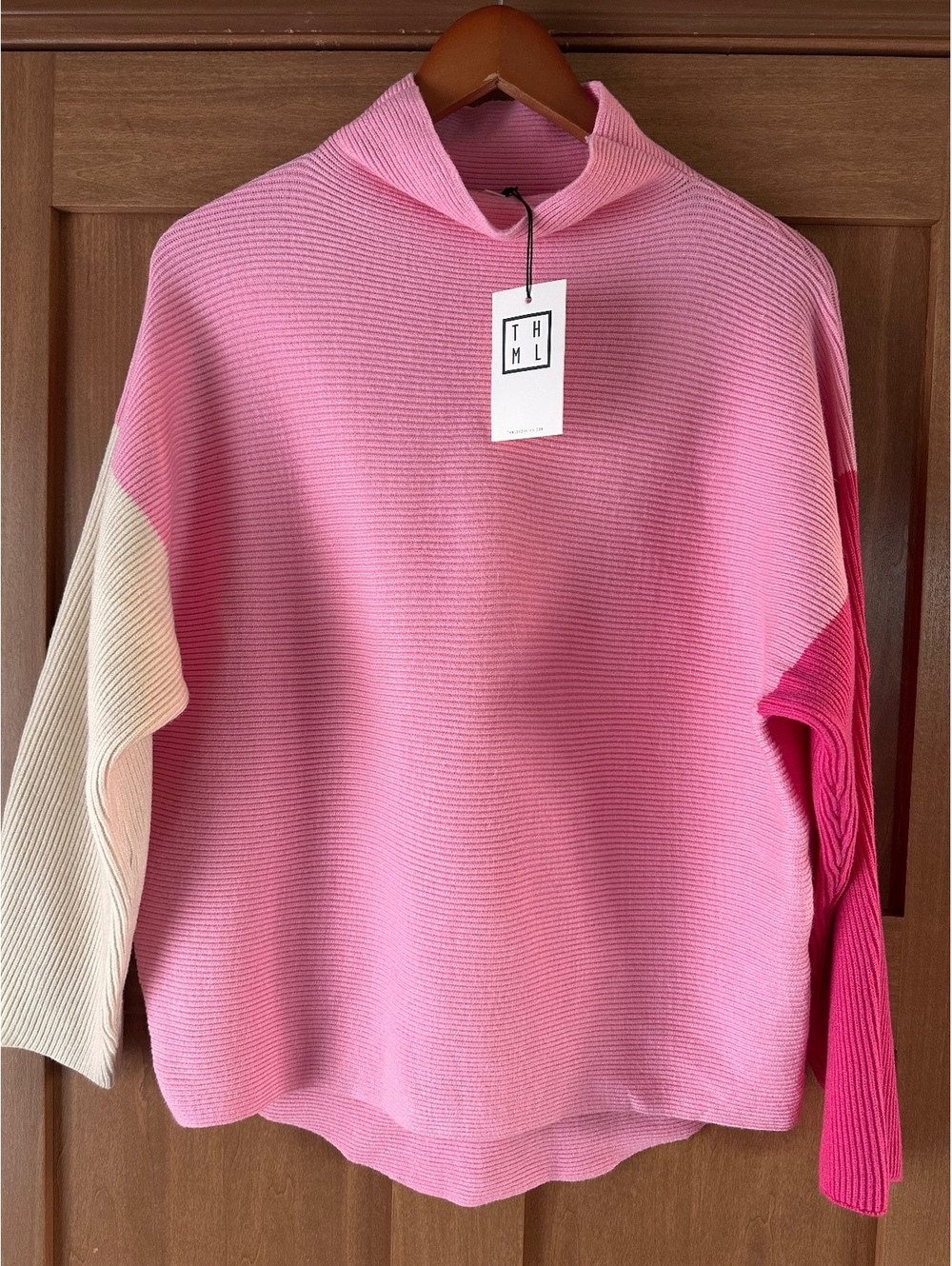 NWT THML Mock Neck Colorblock Knit Sweater Pink & Cream Women’s XS Oversized - Picture 4 of 10